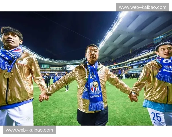 蓝橙激荡,宿命回响:上海申花与山东鲁能的“中超春晚”为何永不落幕? 蓝橙激荡,宿命回响:上海申花与山东鲁能的“中超春晚”为何永不落幕?